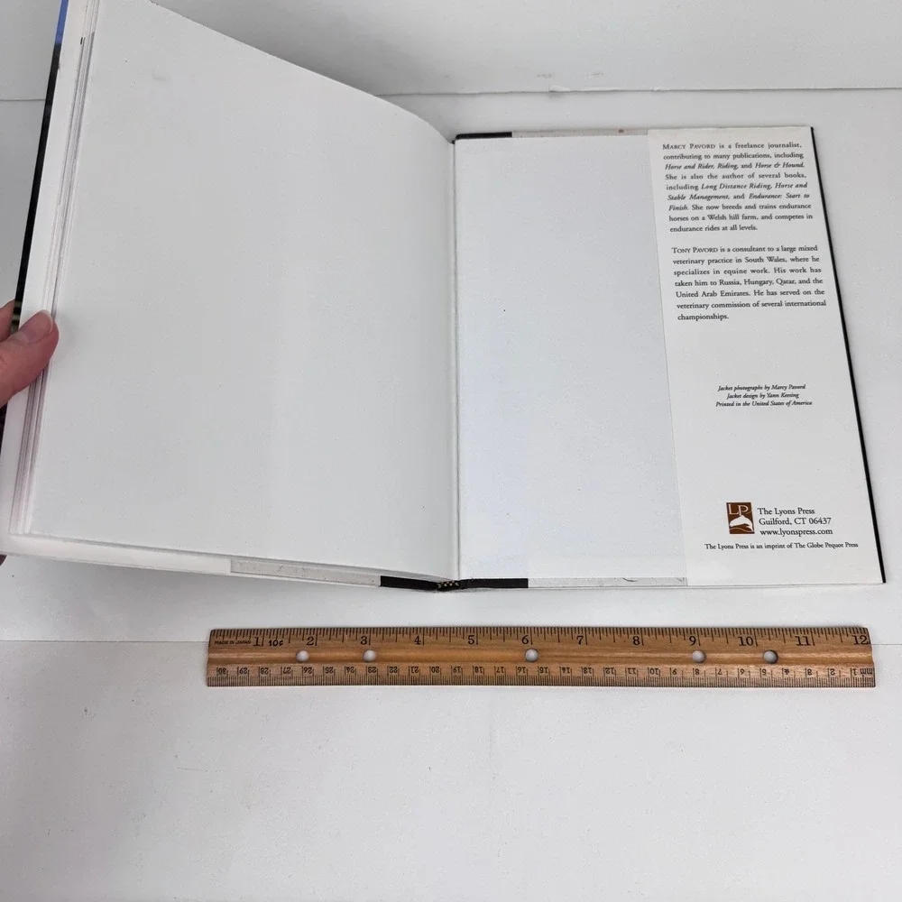 Vtg 2001 Handling and‎ Understanding the Horse Hardcover Book w Dust Jacket